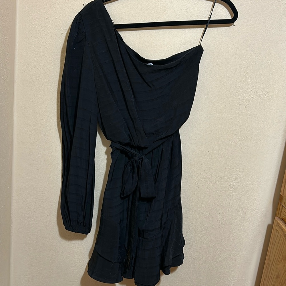 One sleeve Black Formal Dress